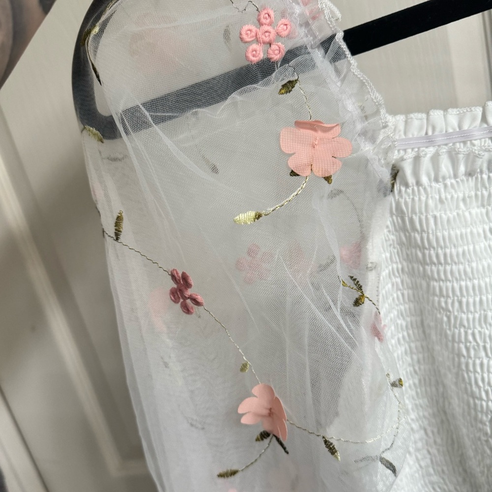 white floral shirred off the shoulder top mesh sleeves - Picture 4 of 5